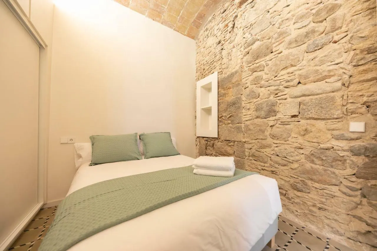 Bravissimo Mercaders, Beautiful 3 Bedroom Apartment Girona