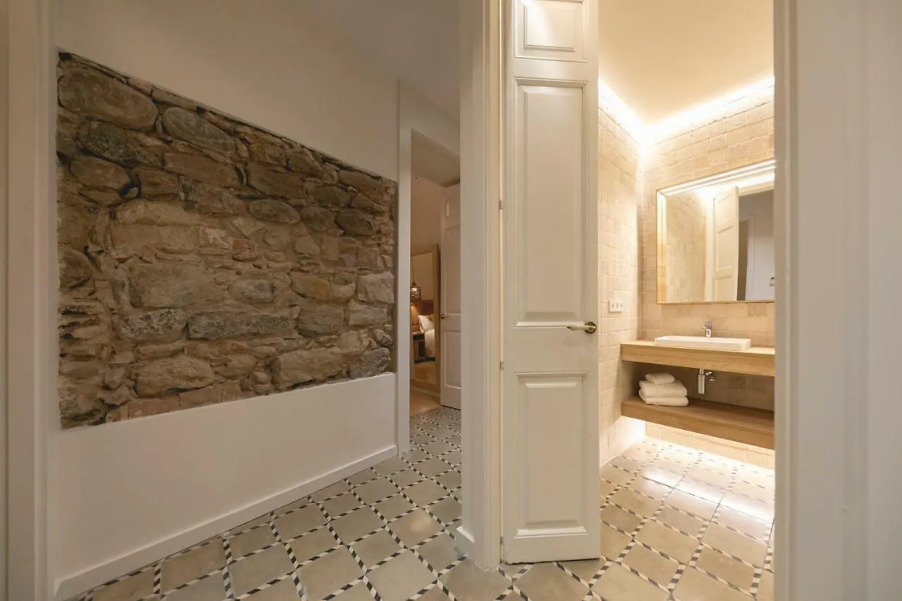 Bravissimo Mercaders, Beautiful 3 Bedroom Apartment Girona